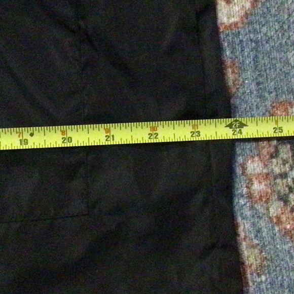 NWT Avoogue Ladies Waterproof Windbreaker, Sz L Black - Picture 12 of 12